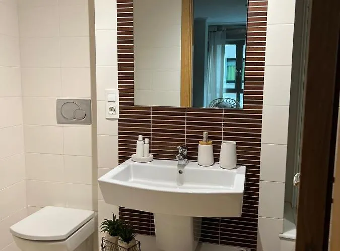 Apartamento Piso Nuevo En A Pie De Playa Cedeira